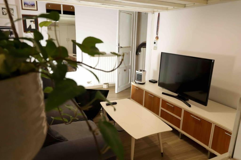 Lovely Flat, Ground Floor Centre Of Bologna! :) Exterior foto